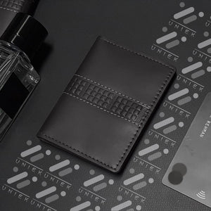 Premium Textured Leather Card Holder Wallet – Sleek Minimalist Design